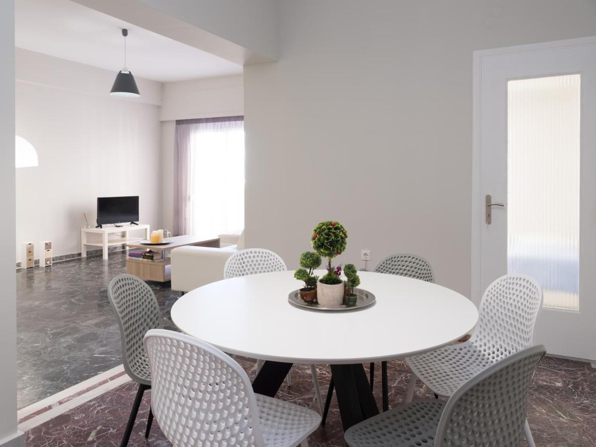 City Center Apartment In Great Location イラクリオン エクステリア 写真
