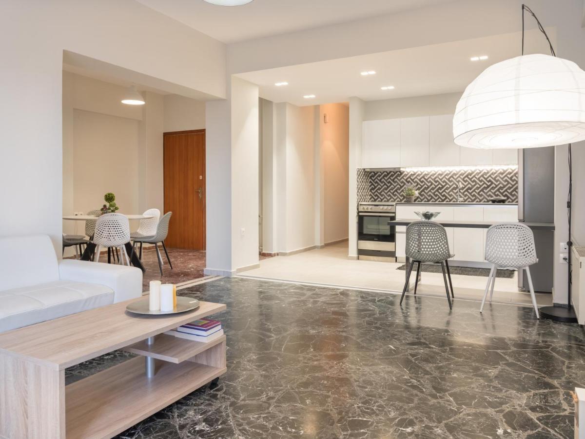 City Center Apartment In Great Location イラクリオン エクステリア 写真