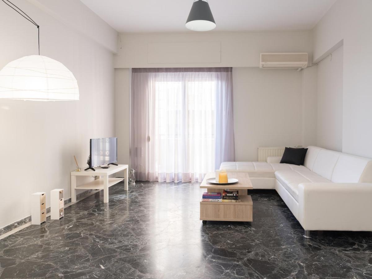 City Center Apartment In Great Location イラクリオン エクステリア 写真